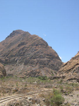 ecuador-nariz-del-diablo-rock