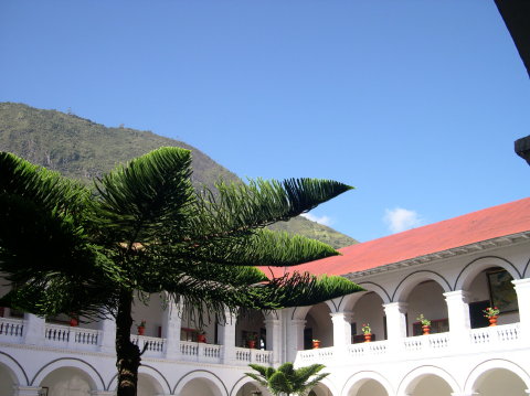 ecuador-banos-church-6